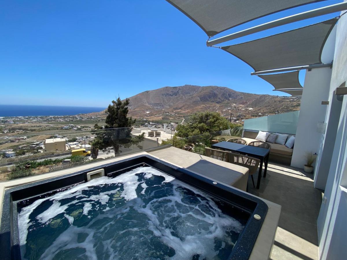 A Lux Santorini Éxo Goniá